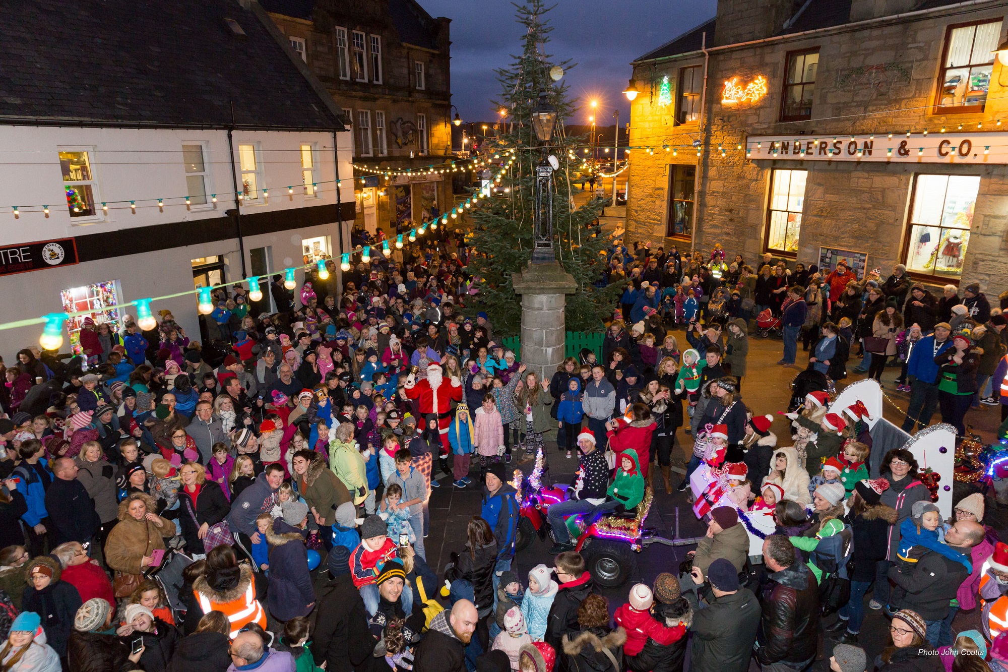 Magical Xmas Light Switchon Parade Living Lerwick