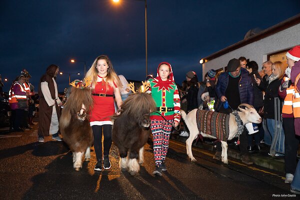 Crowds turn out for parade