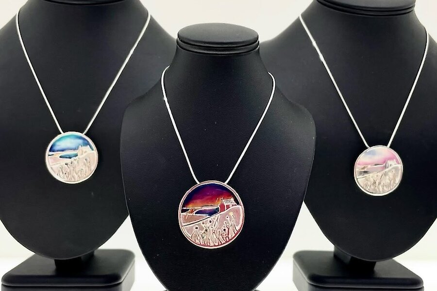 Scotland Loves Local Week-Avril Thomson Smith Art